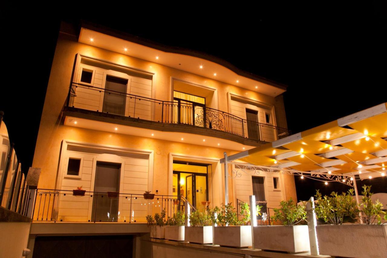 B&B Kalinifta Residence Carpignano Salentino Bagian luar foto