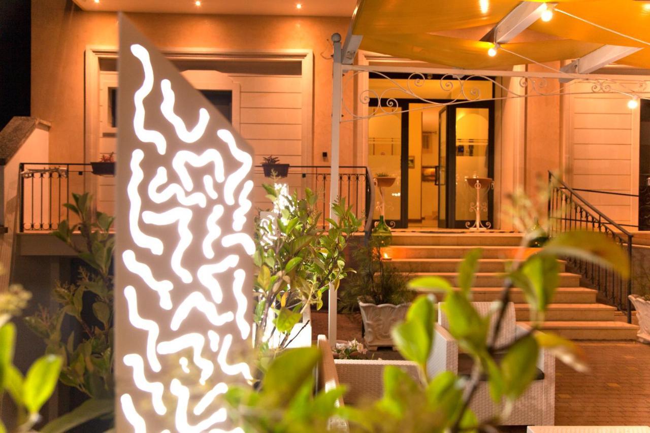 B&B Kalinifta Residence Carpignano Salentino Bagian luar foto