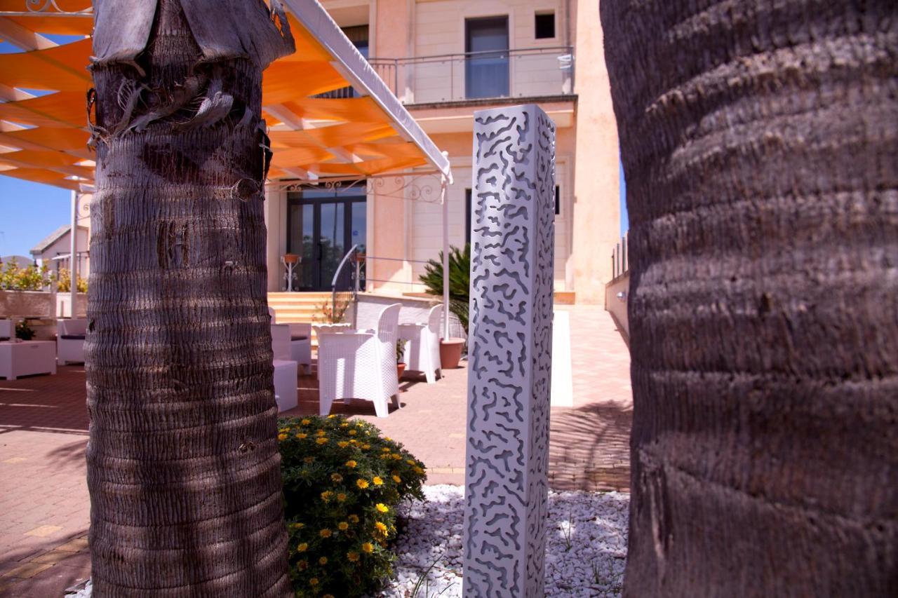 B&B Kalinifta Residence Carpignano Salentino Bagian luar foto