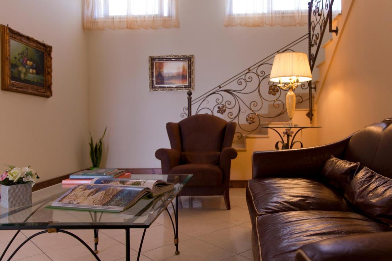 B&B Kalinifta Residence Carpignano Salentino Bagian luar foto