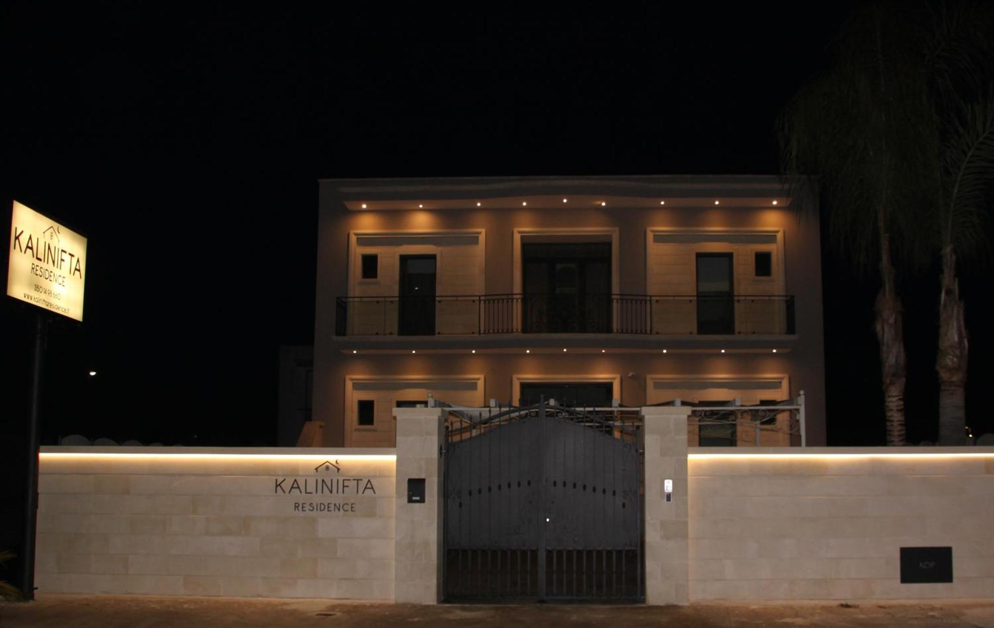 B&B Kalinifta Residence Carpignano Salentino Bagian luar foto